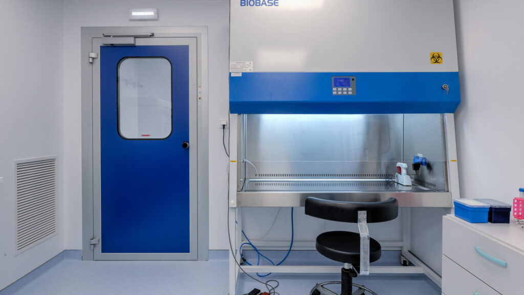 Ex_Cleanroom_6X3A0763HDR