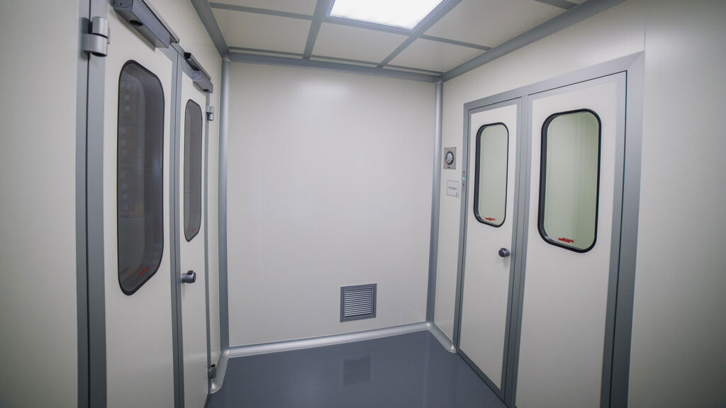 Ex_Cleanroom_0146