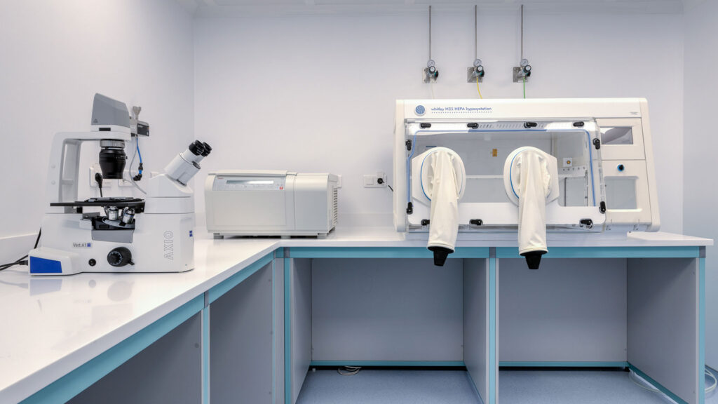 Ex_Cleanroom_6X3A0757HDR